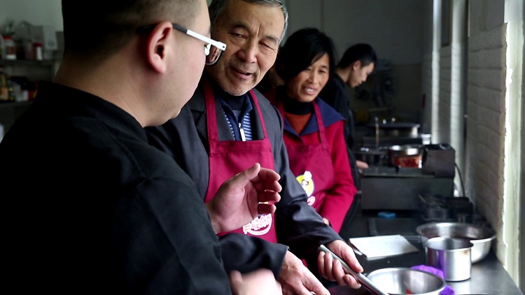 九街婆婆串串香連鎖-九街婆婆串串香加盟條件-九街婆婆串串香聯系電話