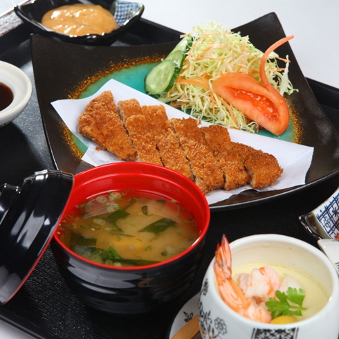 日式雞排飯套餐