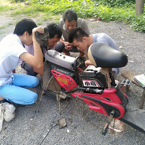 電瓶修復現場教學